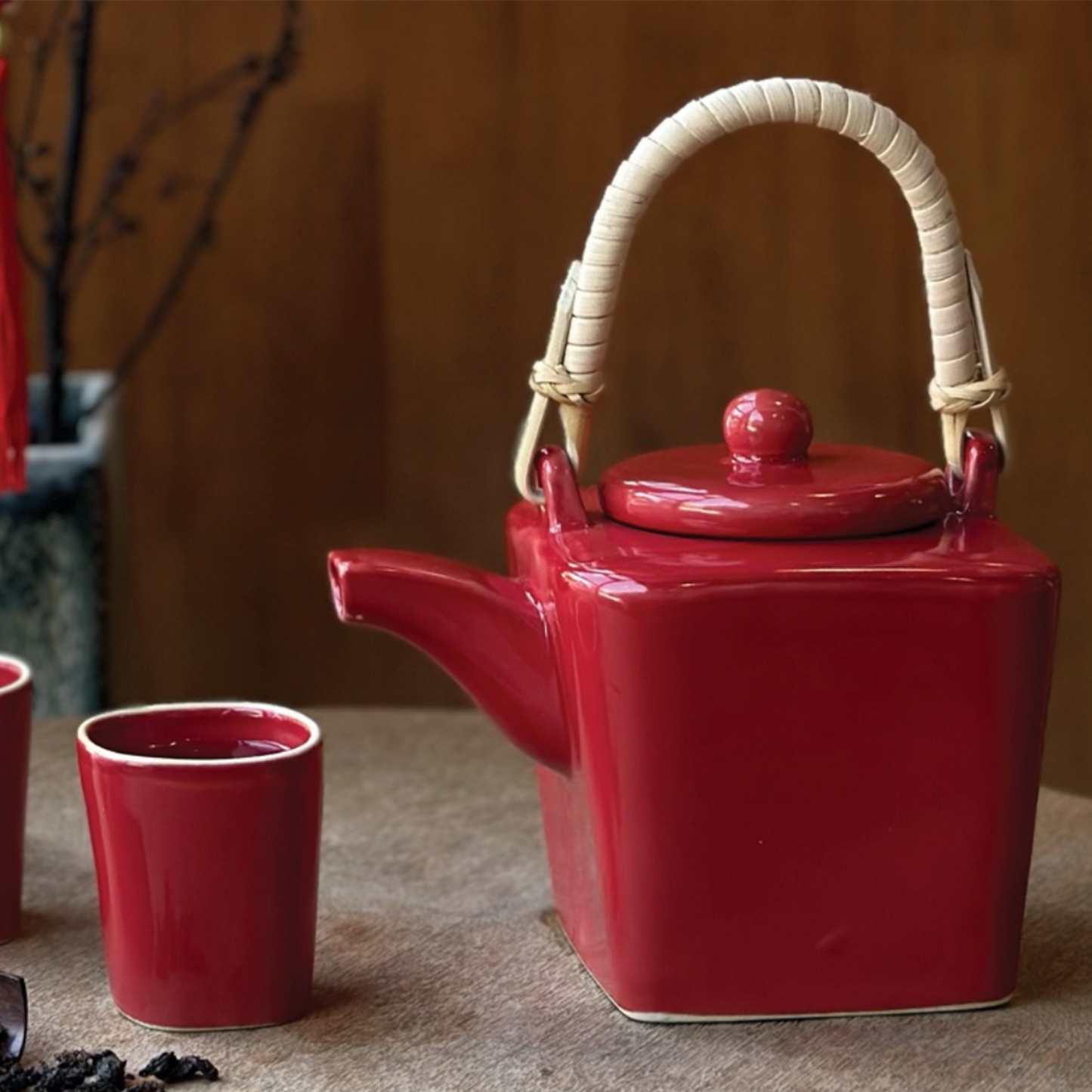 Hillside Tea Pot