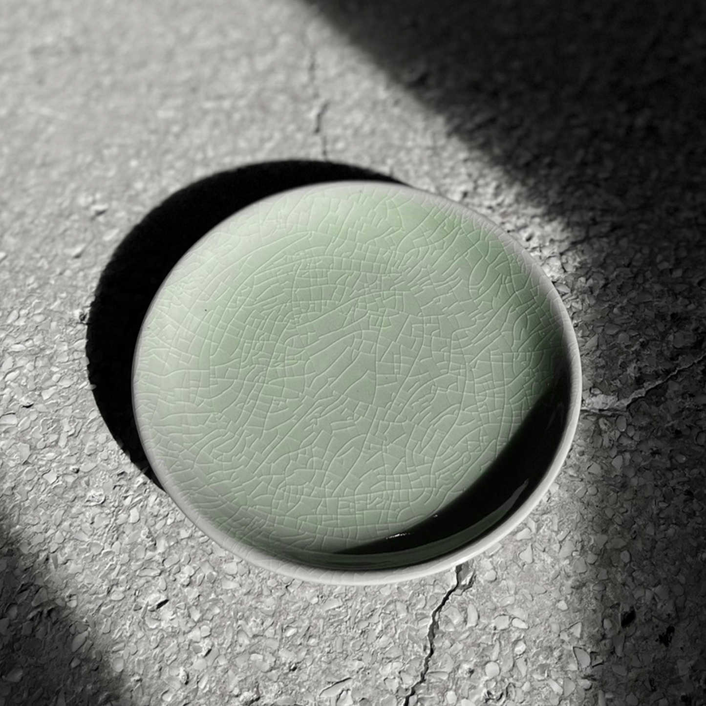 Flat Moon Plate