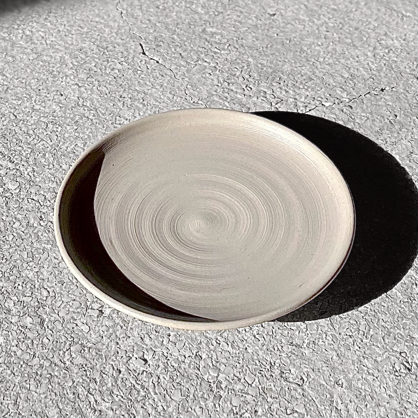 Flat Moon Plate